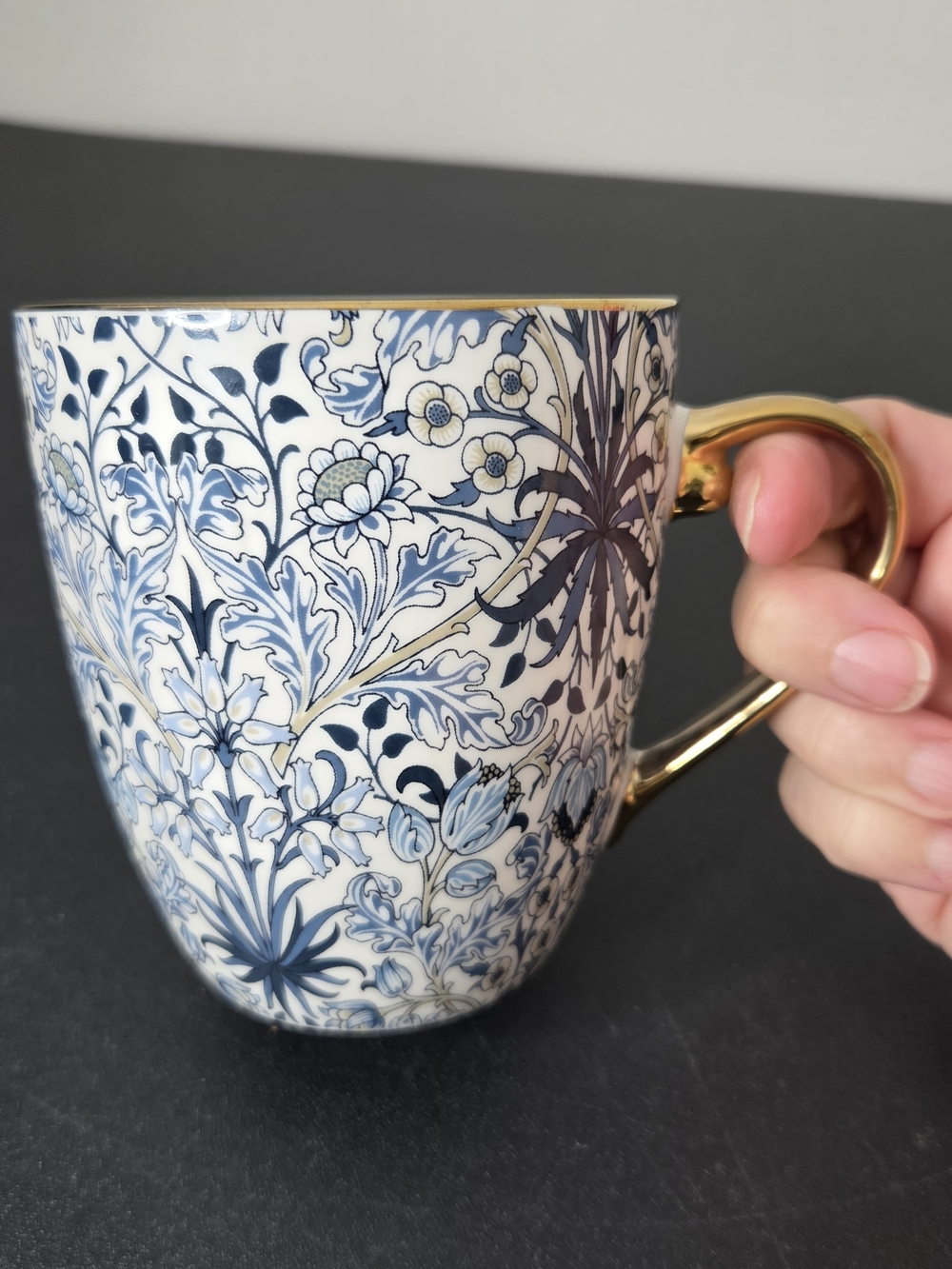 Morris & Co Blue & White Floral 'Loden' Leonardo Collection Mug